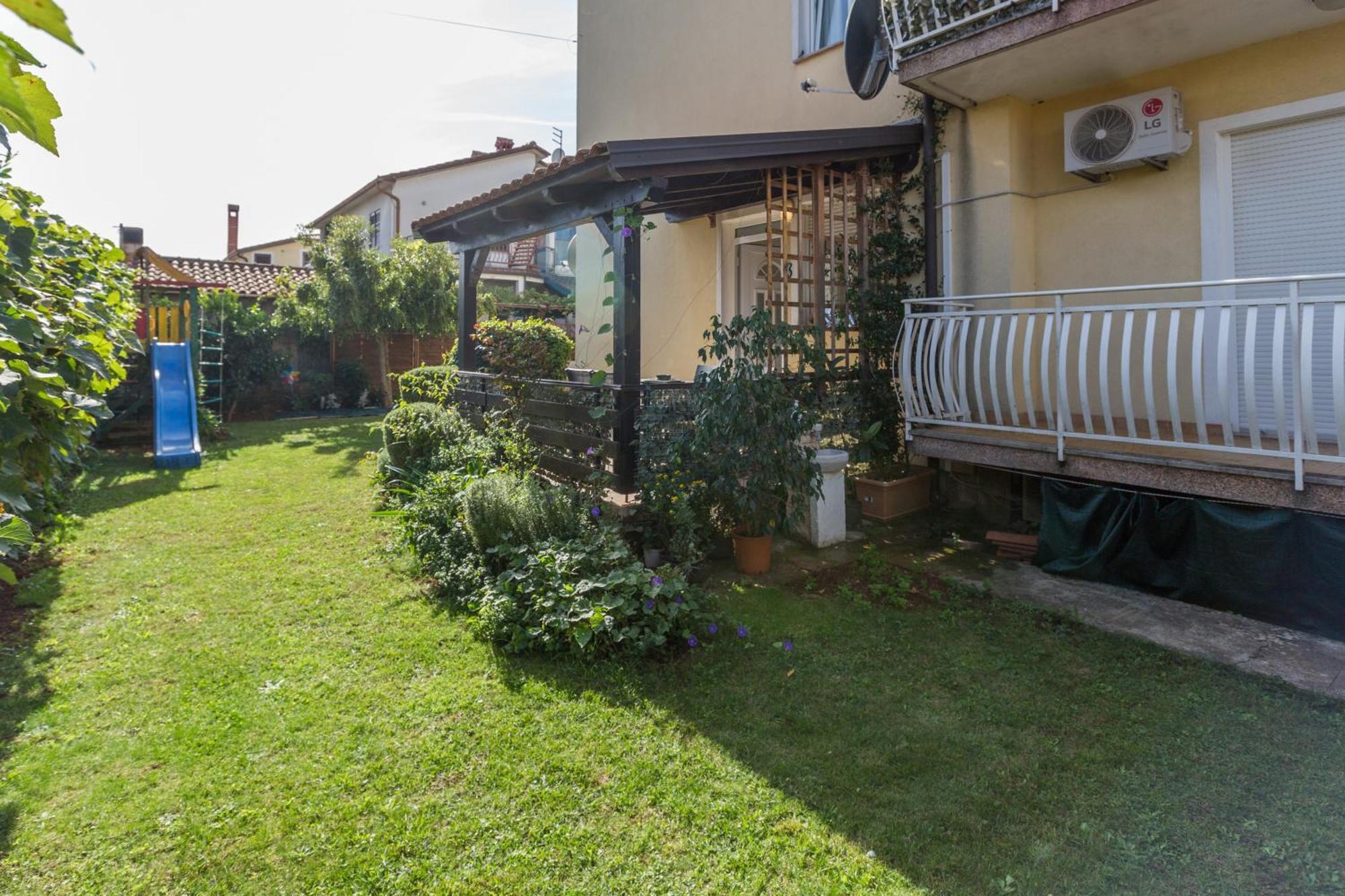 Trbovic Apartments Peaceful Stay With Free Parking, Pet-Friendly, And Bike Storage In Умаг Экстерьер фото