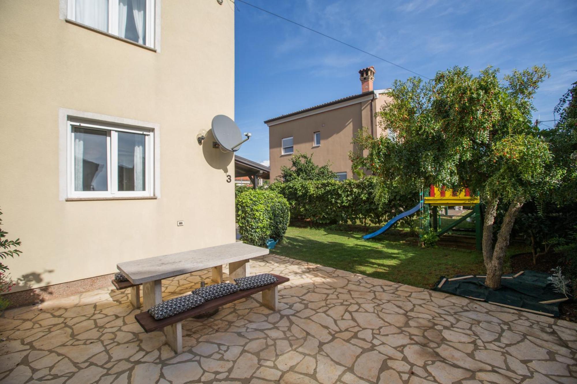 Trbovic Apartments Peaceful Stay With Free Parking, Pet-Friendly, And Bike Storage In Умаг Экстерьер фото