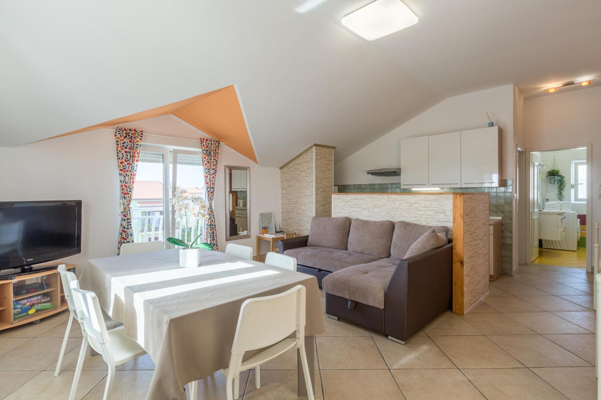 Trbovic Apartments Peaceful Stay With Free Parking, Pet-Friendly, And Bike Storage In Умаг Экстерьер фото