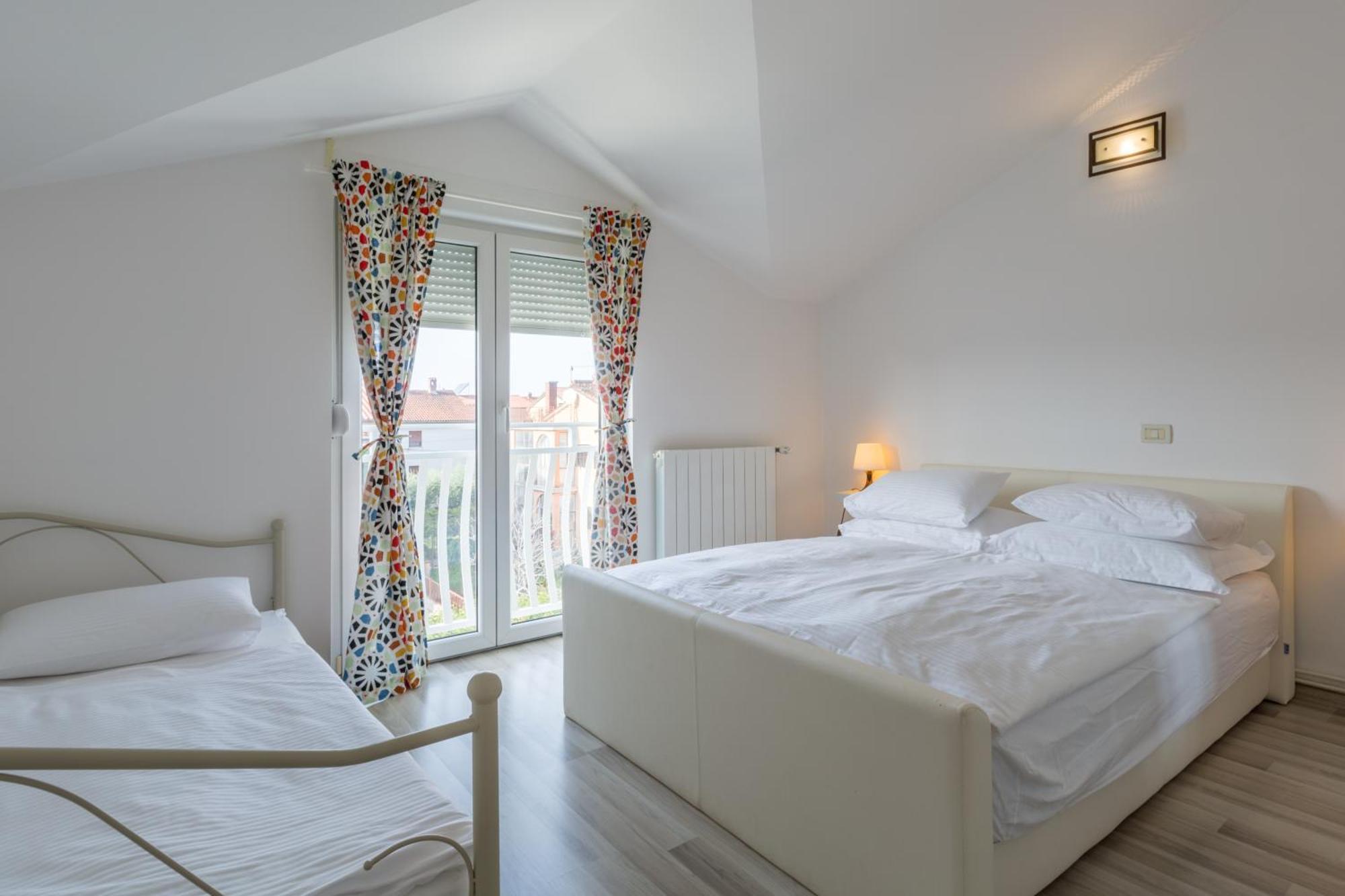 Trbovic Apartments Peaceful Stay With Free Parking, Pet-Friendly, And Bike Storage In Умаг Экстерьер фото