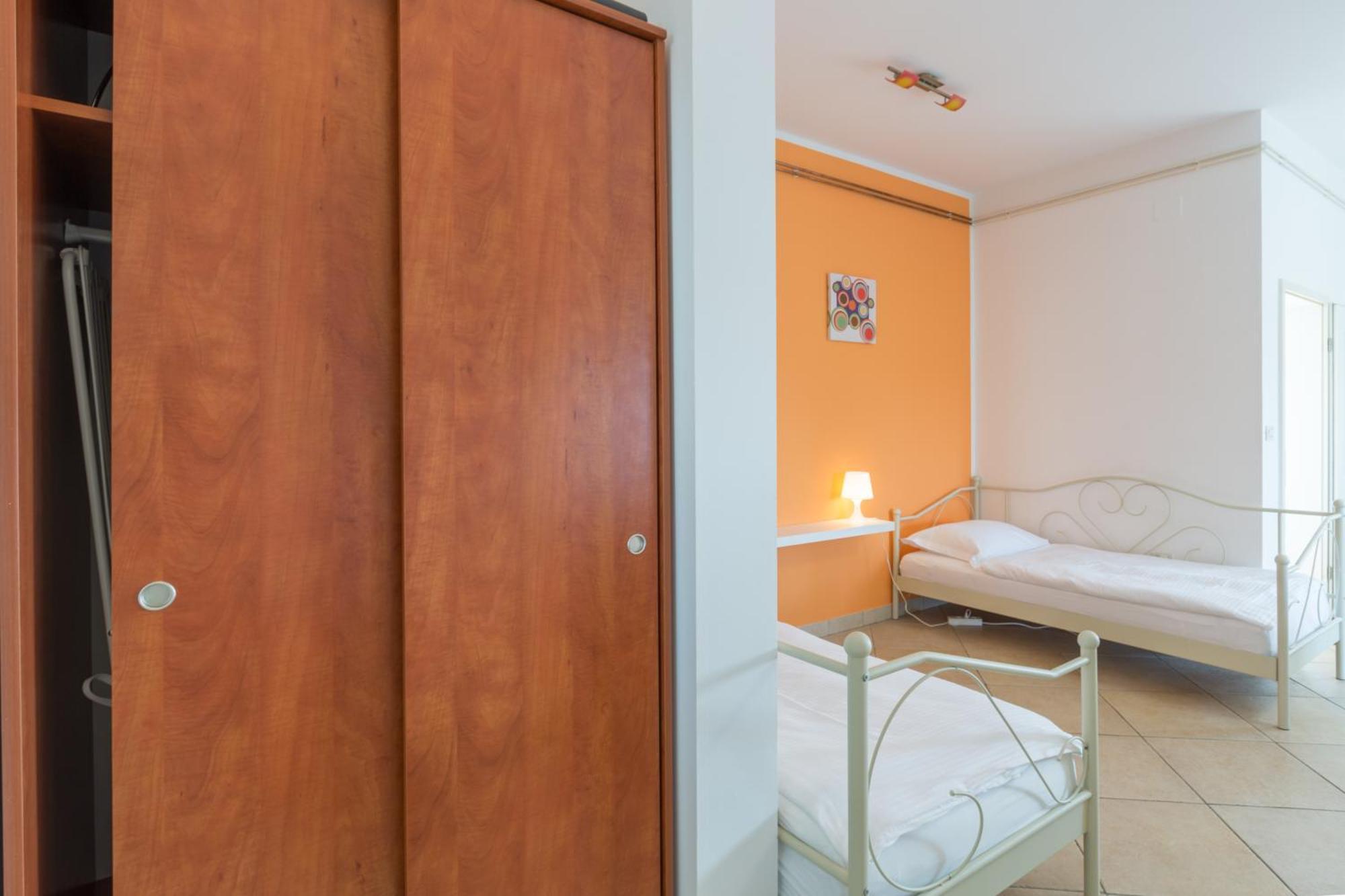 Trbovic Apartments Peaceful Stay With Free Parking, Pet-Friendly, And Bike Storage In Умаг Экстерьер фото