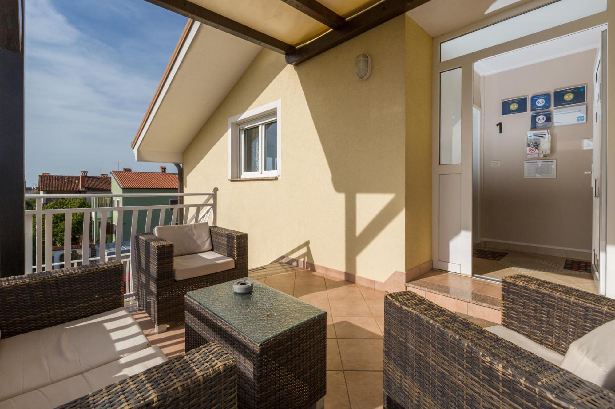 Trbovic Apartments Peaceful Stay With Free Parking, Pet-Friendly, And Bike Storage In Умаг Экстерьер фото