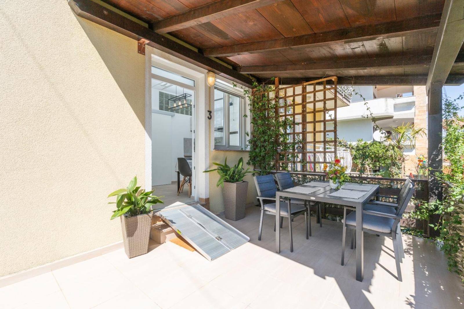 Trbovic Apartments Peaceful Stay With Free Parking, Pet-Friendly, And Bike Storage In Умаг Экстерьер фото